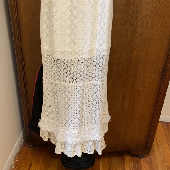 White cut out off the shoulder maxi sheer bottom - Picture 3 of 6